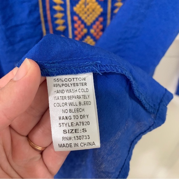 Umgee Women’s Embroidered Boho Lightweight Blue Long Sleeve Top Blouse Size S - Picture 5 of 10